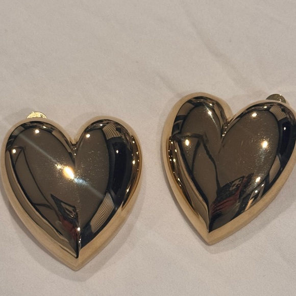 NWT Jennifer Fisher Puffy Heart Earrings Gold - Picture 7 of 8